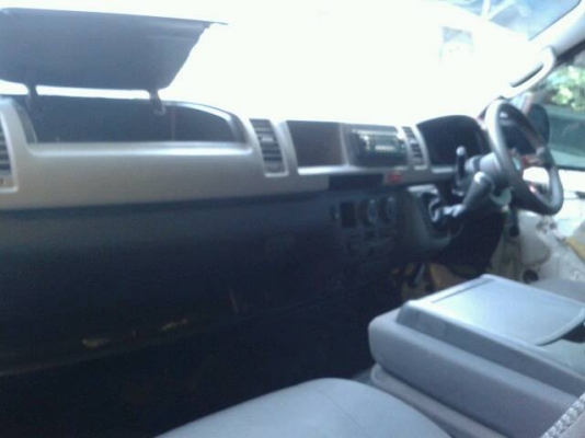 ขายด่วนๆ. รถตู้TOYOTA COMMUTER. ตู้ CNG 2.7 CC   MT ปี2007ราคา 599000 บาทค่ะ. โทร 0922726669 ตันหยงค่ะ