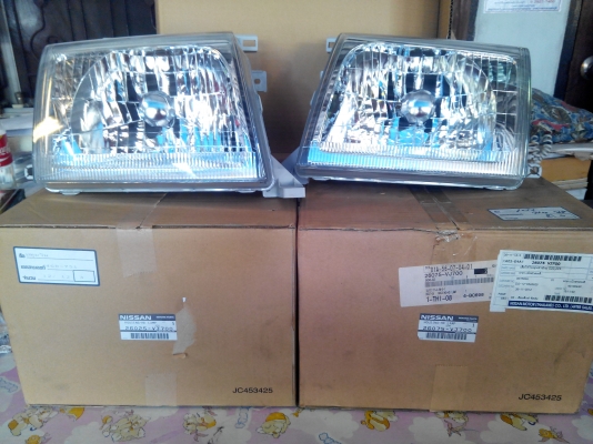 ขายไฟหน้าบิ๊กเอ็มฟรอนเทีย frontier ตาเพชร ของแท้ห้าง ปี 2000ซ้าย ขวา