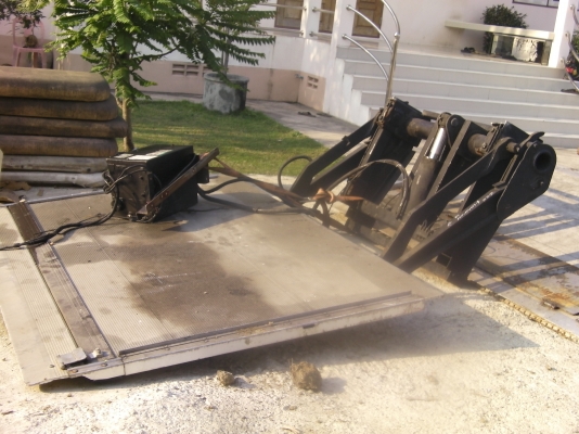 ขายฝาปิด-เปิดท้าย ไฮโดริดญี่ปุ่นแท้ สภาพพร้อมใช้งานและอุปกรณ์ครบ(แบบอลูมิเนียมสำหรับรถ6-10ล้อ) ราคาเริ่มต้นที่18,000บาท