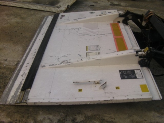 ขายฝาปิด-เปิดท้าย ไฮโดริดญี่ปุ่นแท้ สภาพพร้อมใช้งานและอุปกรณ์ครบ(แบบอลูมิเนียมสำหรับรถ6-10ล้อ) ราคาเริ่มต้นที่18,000บาท