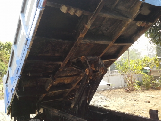 6ล้อดั้มNPR 120 เเรง ปี41 ห้างเเท้ สภาพสวยเดิม แอร์ เพาเวอร์ พร้อมใช้งาน100\% ต่อรองมาขายได้ขายเลยครับ