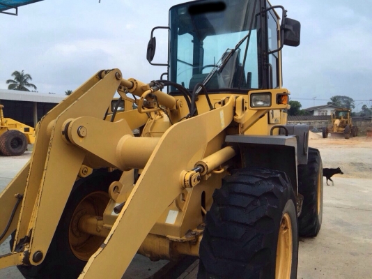 ขายรถตักล้อยาง KOMATSU WA100-3 แอร์พร้อม สวยเดิม สนใจโทร 081-970-1072 ขายรถตักล้อยาง KOMATSU WA100-3 แอร์พร้อม สวยเดิม สนใจโทร 081-970-1072