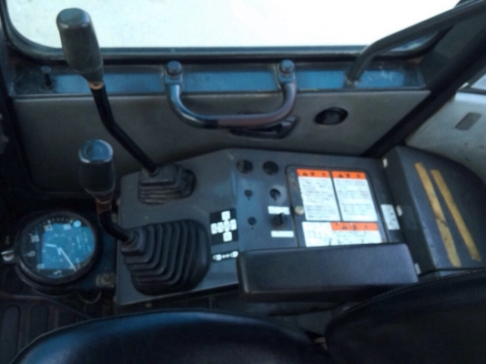 ขายรถตักล้อยาง KOMATSU WA100-3 แอร์พร้อม สวยเดิม สนใจโทร 081-970-1072
