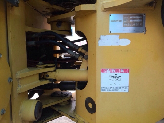 ขายรถตักล้อยาง KOMATSU WA100-3 แอร์พร้อม สวยเดิม สนใจโทร 081-970-1072 ขายรถตักล้อยาง KOMATSU WA100-3 แอร์พร้อม สวยเดิม สนใจโทร 081-970-1072
