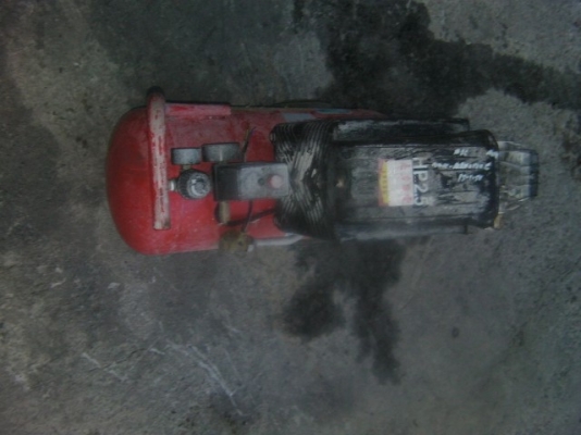 ขายปั่นลมเก่าญี่ปุ่น 200 v ใช้ไฟเมืองไทยได้เลย ราครา1800