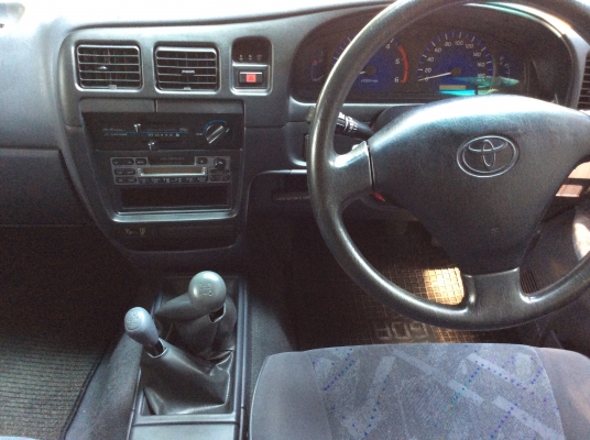 ขาย TOYOTA SPORT CRUISER 4 WD 2.5 MT มือเดียว ขาย TOYOTA SPORT CRUISER 4 WD 2.5 MT มือเดียว