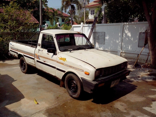 MAZDA, FAMILIA 1.3 เกียร์ธรรมดา ขาย27000ขับได้ เครื่องดีเงียบ