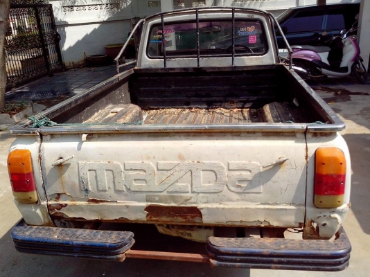 MAZDA, FAMILIA 1.3 เกียร์ธรรมดา ขาย27000ขับได้ เครื่องดีเงียบ