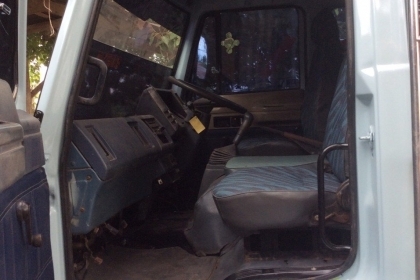 หกล้อดั้ม&hellip;2คัน&hellip;อีซูซุ 195~165แรง สภาพดีสวยๆทั้ง2คัน ราคาถูกๆเลย คันละ435,000 &hellip;ไม่มีทะเบียน&hellip;มีแต่ใบสัณญ่าซื้อขายกับเจ้าของรถเลย ครับ