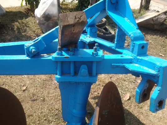 ขายตามสภาพพาน3ใบ26นิ้วติดกับรถไถฟอดยีห้อNSลดเหลือ19000บาท ขายตามสภาพพาน3ใบ26นิ้วติดกับรถไถฟอดยีห้อNSลดเหลือ19000บาท