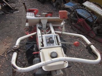 ขาย- รถเกี่ยวข้าวเดินตามแบบ มัด วางราย 2 แถว KUBOTA: HFS2 มือสองญี่ปุ่น พร้อมใช้ครับ ขาย- รถเกี่ยวข้าวเดินตามแบบ มัด วางราย 2 แถว KUBOTA: HFS2 มือสองญี่ปุ่น พร้อมใช้ครับ