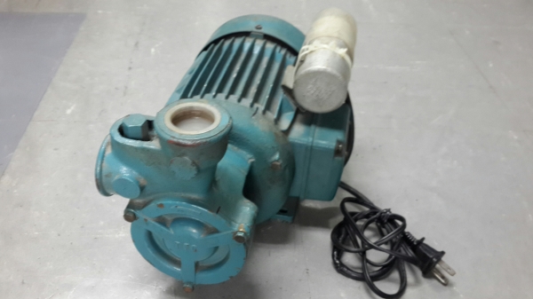 ปั้มน้ำ CALPEDA ของอิตาลี เก่าเก็บ ยังไม่เคยใช้งาน ปั้มน้ำ CALPEDA ของอิตาลี เก่าเก็บ ยังไม่เคยใช้งาน