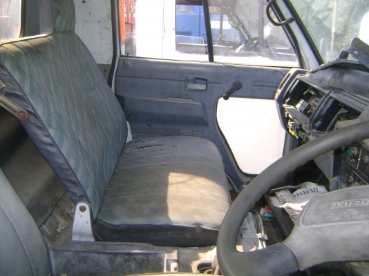 หัวแชสชี  115   มี 2 ค้ัน ( รถประมูลการบิน )  ราคา  315,000 บาท