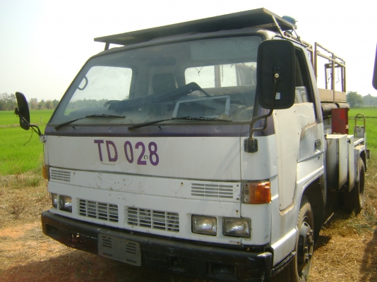 หัวแชสชี  115   มี 2 ค้ัน ( รถประมูลการบิน )  ราคา  315,000 บาท