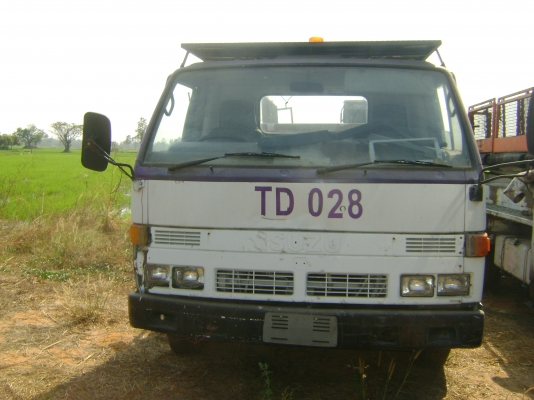 หัวแชสชี  115   มี 2 ค้ัน ( รถประมูลการบิน )  ราคา  315,000 บาท