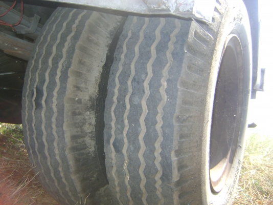 หัวแชสชี  115   มี 2 ค้ัน ( รถประมูลการบิน )  ราคา  315,000 บาท