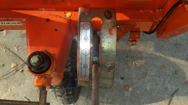 รถบรรทุกการเกษตรและก่อสร้าง  รหัส j -  25