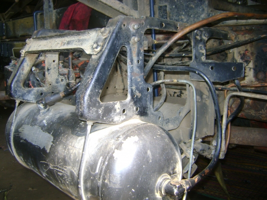 JOMBO  2เพลา  ดั้ม (  รถกำลังทำสีครับ ) ทะเบียนเต็ม ราคา  650,000 บาท