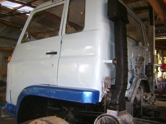 JOMBO  2เพลา  ดั้ม (  รถกำลังทำสีครับ ) ทะเบียนเต็ม ราคา  650,000 บาท