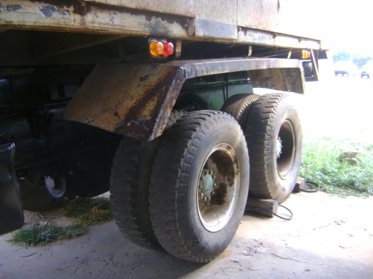 JOMBO  2เพลา  ดั้ม (  รถกำลังทำสีครับ ) ทะเบียนเต็ม ราคา  650,000 บาท