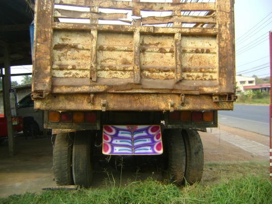 JOMBO  2เพลา  ดั้ม (  รถกำลังทำสีครับ ) ทะเบียนเต็ม ราคา  650,000 บาท