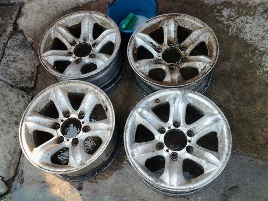 ล้อเล็บเหยี่ยว แท้ เดิม ๆ ยังไม่เคยทำสีเลย 16*7 / 6 รู off 7.5 ส่งทั่วไทย