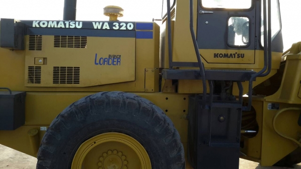 ขายรถตัก Komutsu WA 320-3 เก่านอก ขายรถตัก Komutsu WA 320-3 เก่านอก