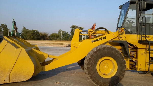 ขายรถตัก Komutsu WA 320-3 เก่านอก ขายรถตัก Komutsu WA 320-3 เก่านอก