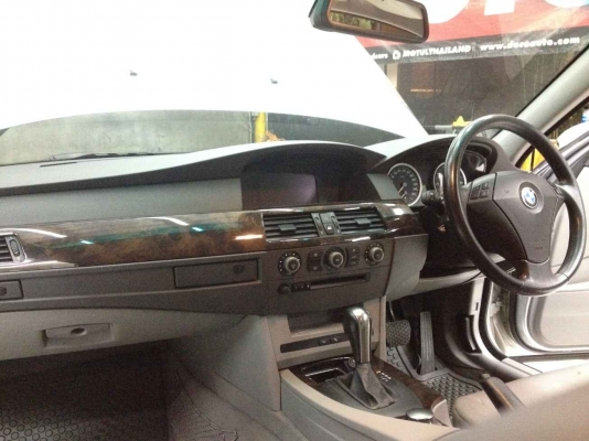 ขาย BMW Series 5 520i M Sport ขาย BMW Series 5 520i M Sport