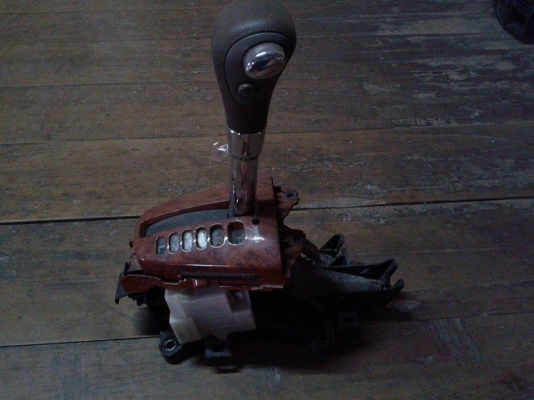 ขายอะไหล่โตโยต้าวีออสครับ  มีหลายรายการครับ ถูกๆๆ ครับ