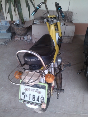 ขายด่วน Honda Chaly ราคา 9,900 บาท เดิมๆแต่งนิดคลาสสิคสุดๆ อะไหล่ครบ รถป้าขับไปตลาด รถจอดอยู่ที่ มอใหม่ มหาสารคาม 082-7391165 โน๊ต มีบริการส่งถึงหน้าบ้านครับ