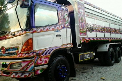 รถสิบล้อฮีโน่เมก้า2เพลา