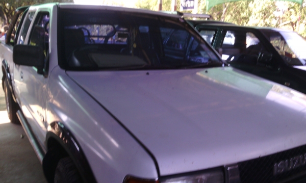 ขายอิซูซุแค็ปสภาพดี รถใช้มือเดียว โทร 081-0745778 ลุงโหนกรับสาย ขายอิซูซุแค็ปสภาพดี รถใช้มือเดียว โทร 081-0745778 ลุงโหนกรับสาย