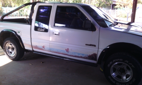 ขายอิซูซุแค็ปสภาพดี รถใช้มือเดียว โทร 081-0745778 ลุงโหนกรับสาย ขายอิซูซุแค็ปสภาพดี รถใช้มือเดียว โทร 081-0745778 ลุงโหนกรับสาย