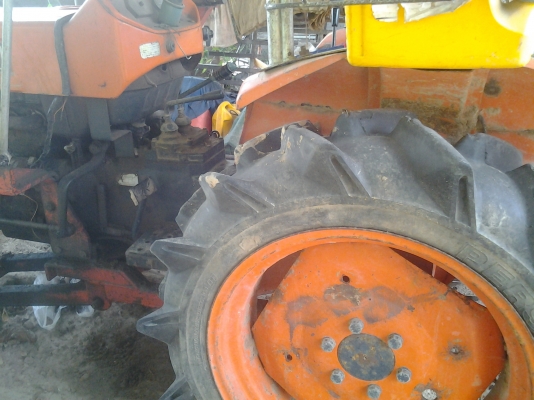 ขายตามสภาพรถไถ20แรงคูโบต้ามีดันหน้ามีพานหลังใช้งานปกติ ขายตามสภาพรถไถ20แรงคูโบต้ามีดันหน้ามีพานหลังใช้งานปกติ