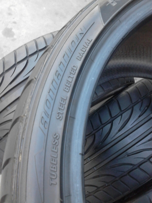 275/30ZR19 FALKEN  FK452 ถอดจากรถ BENZ ชุด 4 เส้น TEL.081-427-3941