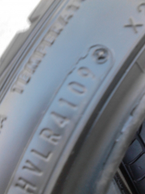 275/30ZR19 FALKEN  FK452 ถอดจากรถ BENZ ชุด 4 เส้น TEL.081-427-3941