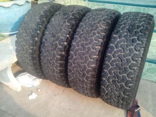 ขายยาง BF all 30/9.5/15 พร้อมแม็กJapan สวยๆครับ