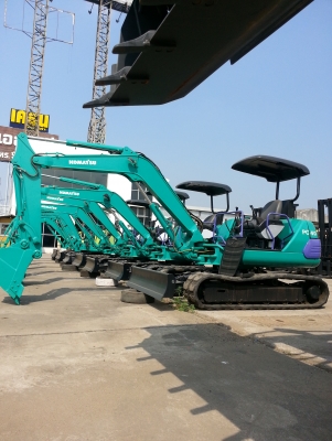 ขายรถเล็ก PC40-7 สนใจติดต่อ081-3194528