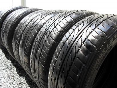 ขายยาง DUNLOP SPORT LM703 ปี13(1ชุด) 205-55-16 ราคา 4,200