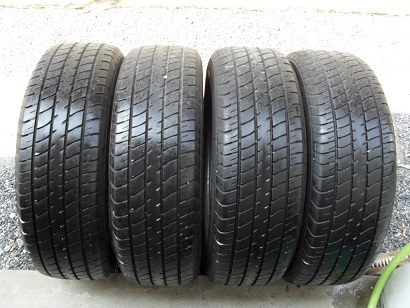 ขายยาง DUNLOP SP SPORT 2030 ปี13(1ชุด) 185-60-15 ราคา 3,200 ขายยาง DUNLOP SP SPORT 2030 ปี13(1ชุด) 185-60-15 ราคา 3,200