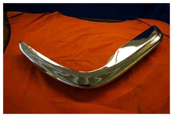 กันชนหน้าขวาชิ้นบนเบนซ์หางปลา w111