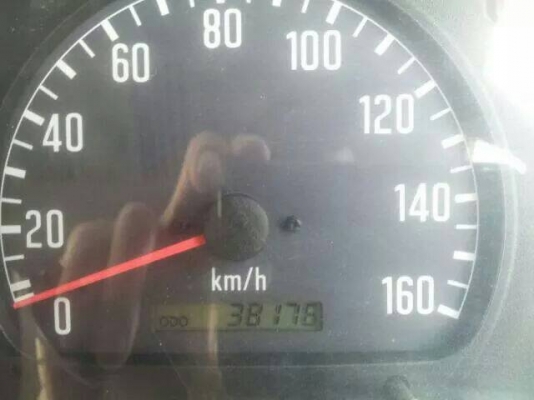 ขายด่วน รถ 6 ล้อ ISUZU NKR รถประมูลจากกรมตำรวจ ใช้น้อยมาก