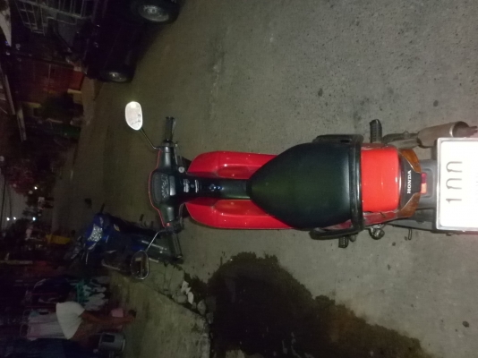 ขาย ฮอนด้า แม่บ้าน สตาร์ทมือ ทะเบียนเต็มพร้อมโอน ครบๆ