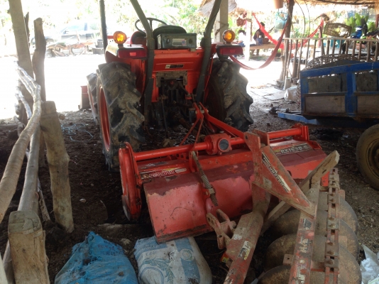 ขายรถไถ KUBOTA L3608 มีภาพวีดีโอ อายุการใช้งาน 1,085 ชั่วโมง พร้อมอุปกรณ์ 3 รายการ ผานดันหน้า โรตารี