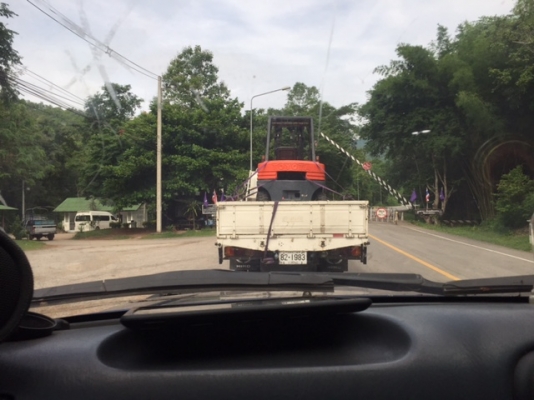 ขายฟอร์คลิฟต์TOYOTA  5FD40 , 4 TON ดีเซล ,( เทสโดยยกรถ 3ตันหนัก 4800 KG สบายๆๆๆ ), SIDE FORKSHIFT ,เสาสูง 3.5 M ( รับประกันเครื่องยนต์และระบบ 3 เดือน ) สภาพพร้อมใช้งาน ++ เรานำเข้าโดยตรงครับขายปลีกในราคาขายส่งครับ!!