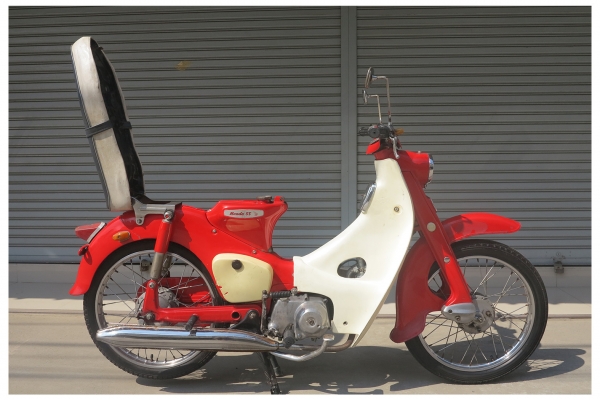 Honda C100 ไฟตก สีแดงๆ Honda C100 ไฟตก สีแดงๆ