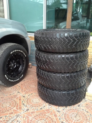 ขายครับ hankook m/t 265/75/16 สภาพดี ราคา 4500 ขายครับ hankook m/t 265/75/16 สภาพดี ราคา 4500