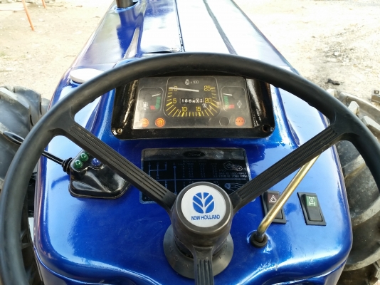 ขายรถไถฟอร์ด  FORD  NEWHOLLAND  6610S 4WD