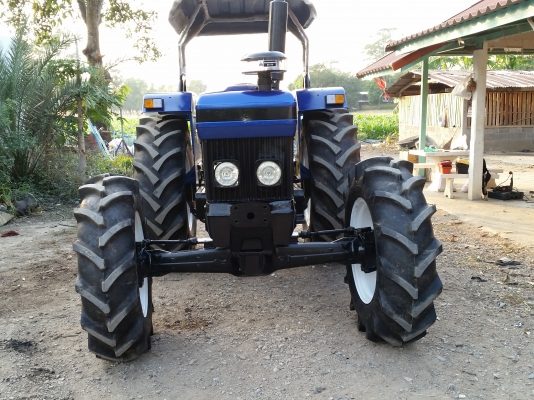 ขายรถไถฟอร์ด  FORD  NEWHOLLAND  6610S 4WD